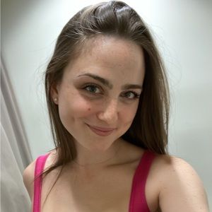 Meet your Posher, Caitlyn